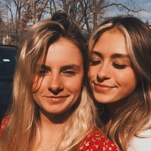 Meet your Posher, Paige